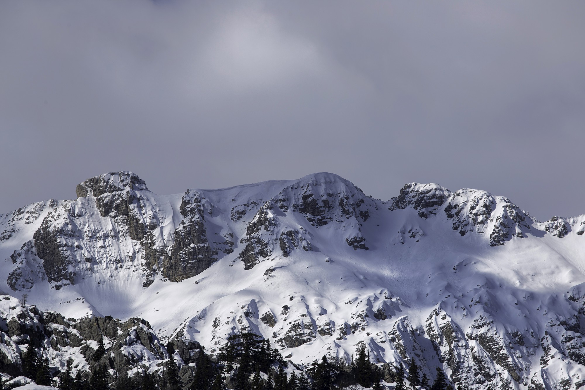 Verschneite Berge